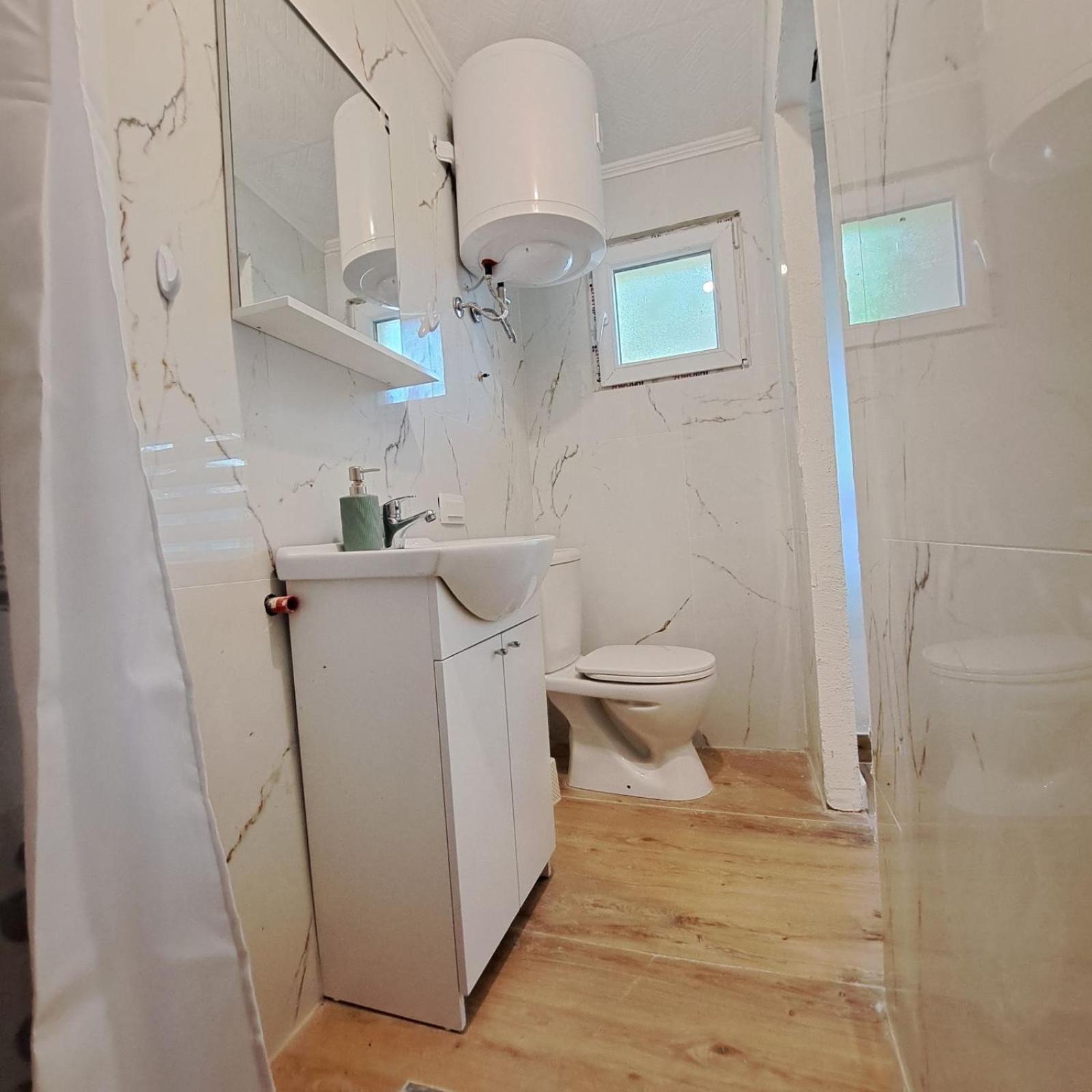 Unique Apartment Centar 波德戈里察 外观 照片